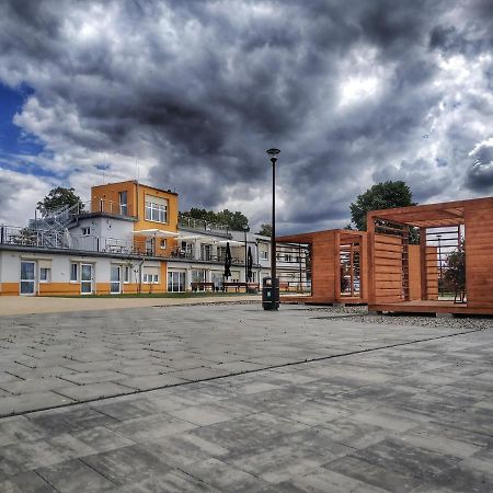 Hotel Sandacz Otmuchów Exterior foto